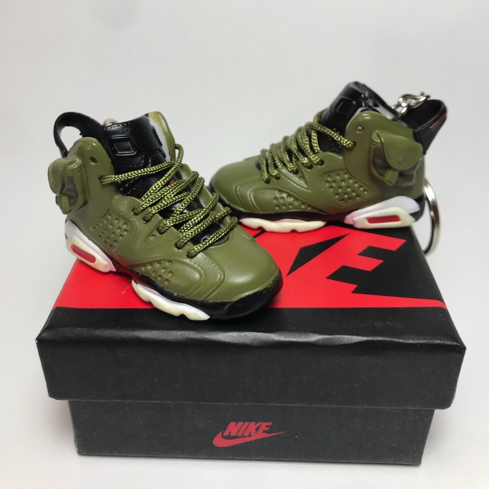 3D keychains - Sneakers - Jordan 6 reto - Hype.